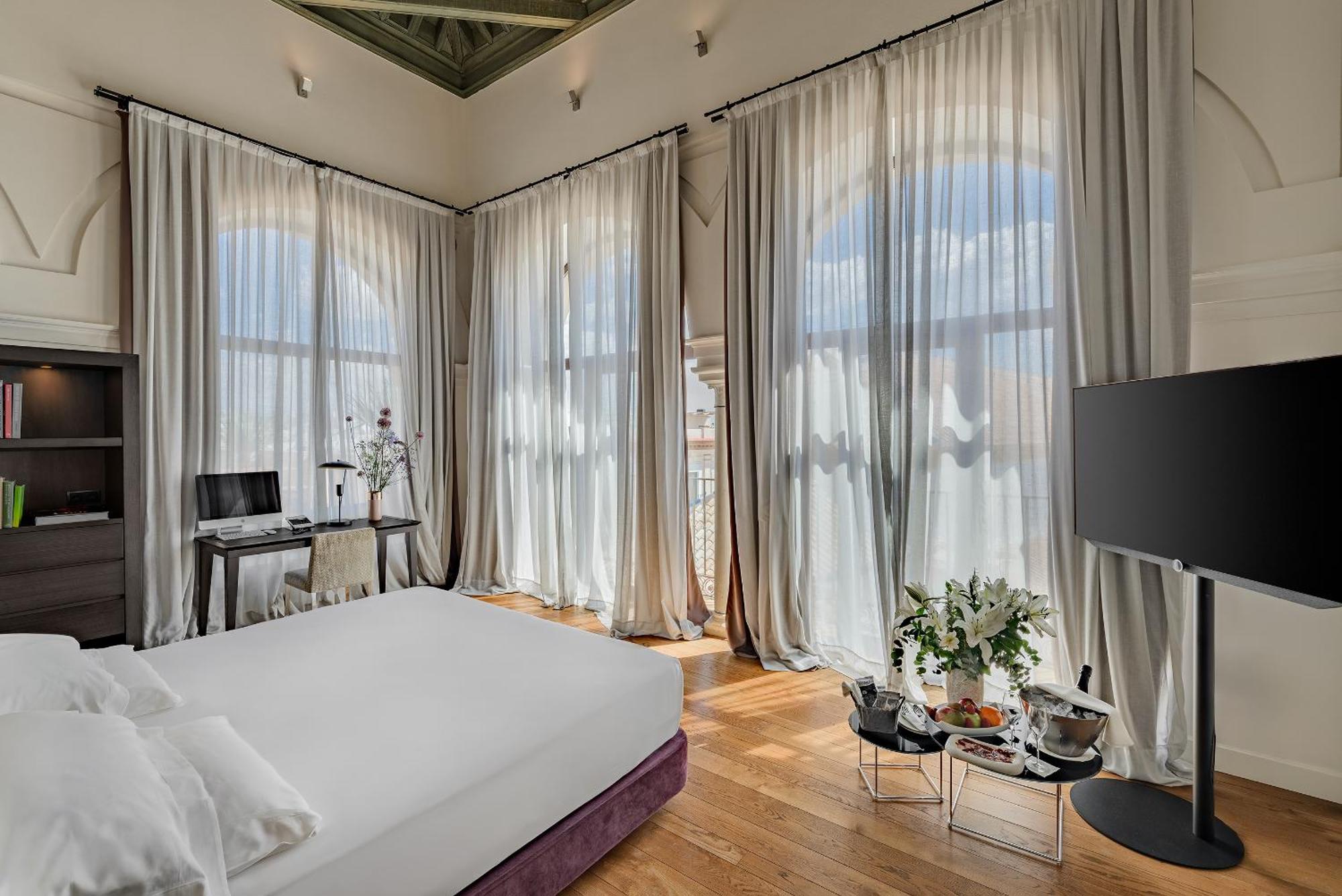 Hotel Coolrooms Palacio Villapanes 5 Gl